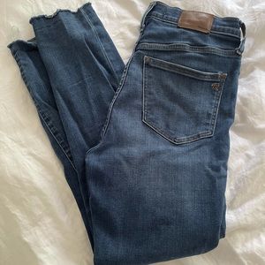 Madewell 9” Mid-Rise Skinny Raw Hem Jeans Sz 29